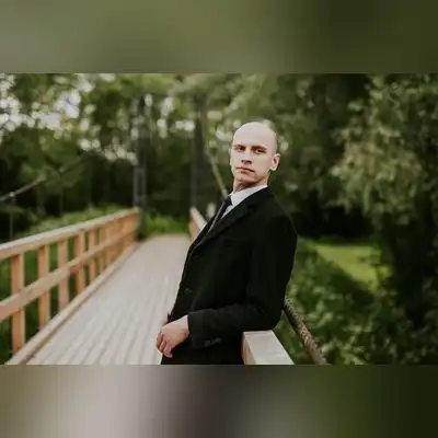 谭悦荷